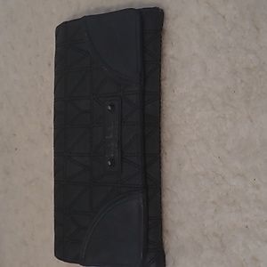 EUC Nicole Miller Wallet